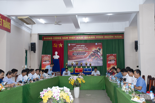Cần Thơ họp báo Giải đua xe mô tô cúp vô địch quốc gia 'Tranh cúp Caltex Havoline Cup Prix'