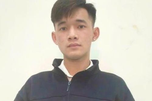 Bắt nam đối tượng côn đồ vô cớ cầm dao đâm người trọng thương