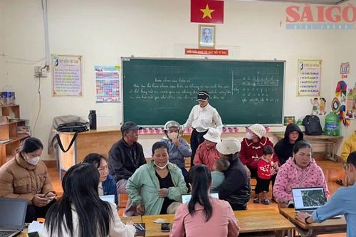 Đưa đoàn lưu động đến gần nhà để giải quyết thủ tục hành chính cho người dân