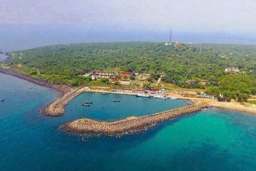 Khám phá 'viên ngọc xanh' Cồn Cỏ, nơi từng là 'lá chắn' tiền tiêu giữa biển Đông