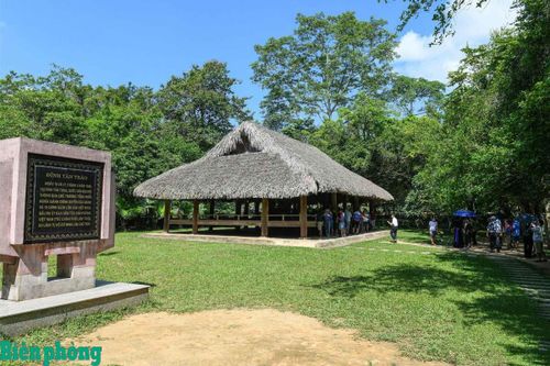 Quốc dân Đại hội Tân Trào - 'Hội nghị Diên Hồng' thời đại Hồ Chí Minh