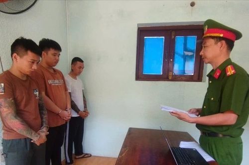 Nhóm đối tượng 'bắt cóc' hai người trong đêm