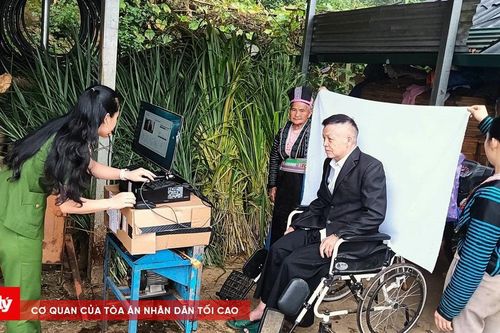 Vượt núi băng rừng, Công an Sơn La quyết tâm 'về đích' cấp đổi thẻ đảng viên trên nền tảng số
