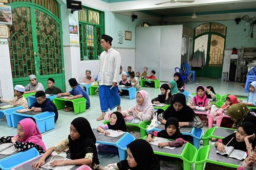 Lớp học đặc biệt trong thánh đường Hồi giáo của người Chăm tại TPHCM