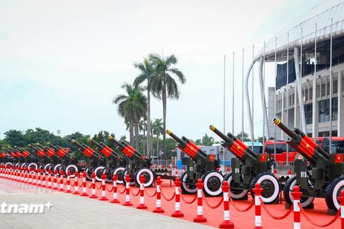 Ngắm dàn pháo lễ sẵn sàng 'khai hỏa' chào mừng 80 năm Quốc khánh 2/9