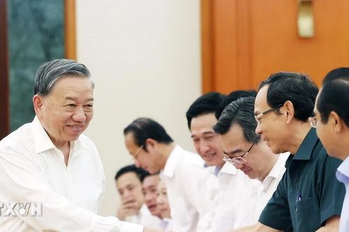Cuộc làm việc của Bộ Chính trị với Ban Thường vụ Thành ủy Thành phố Hồ Chí Minh
