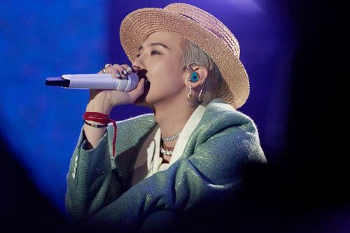 Cộng đồng mạng phản ứng trước bí mật của G-Dragon