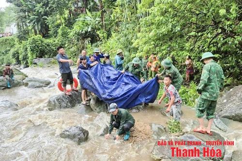 Tìm thấy thi thể nạn nhân bị lũ cuốn ở xã Trung Lý