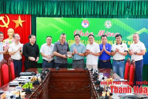 Liên đoàn Bóng đá Việt Nam sẽ luôn đồng hành, hỗ trợ hoạt động của bóng đá Thanh Hóa