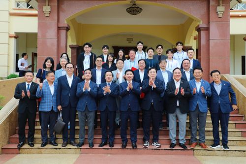 Lãnh đạo tỉnh làm việc với Hiệp hội Doanh nghiệp vừa và nhỏ Hàn Quốc