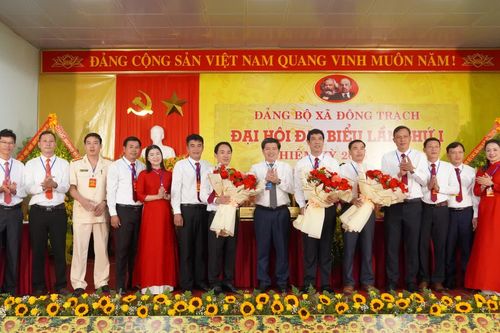 Xây dựng Đảng bộ xã Đông Trạch và hệ thống chính trị trong sạch, vững mạnh
