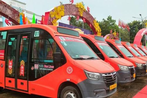Khai trương 4 tuyến xe buýt máy lạnh, ứng dụng công nghệ số tại Cà Mau