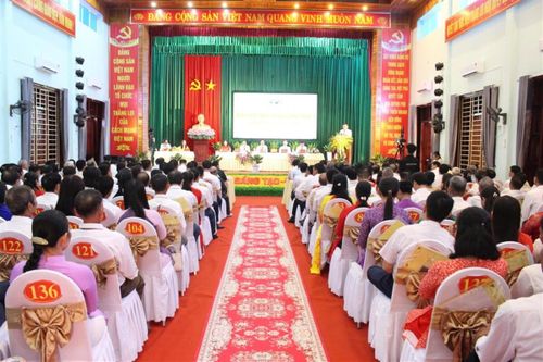 Xây dựng xã Quỳnh Phú phát triển nhanh, bền vững theo hướng đô thị, dịch vụ và kinh tế biển.