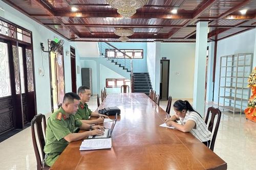 Mất tiền trên Tiktok, một phụ nữ tung tin giả mình bị... cướp giật tài sản