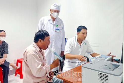 Bệnh viện Bạch Mai tập huấn chuyên môn về bệnh phổi tại Cà Mau