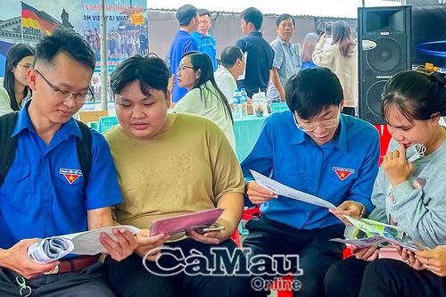 Nâng cao hiểu biết pháp luật để phòng chống mua bán người