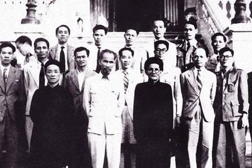 Kỷ niệm 80 năm Cách mạng Tháng Tám và Quốc khánh 2-9 Vai trò của trí thức trong cách mạng và kháng chiến