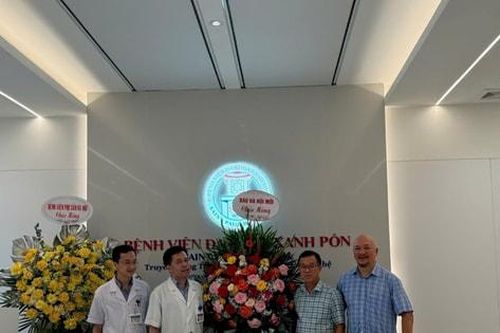 Bệnh viện Đa khoa Xanh Pôn: 'Truyền thống Trăm năm - Tiên phong Công nghệ'