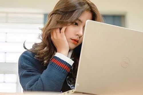 6 thói quen âm thầm phá hỏng lá gan của người trẻ