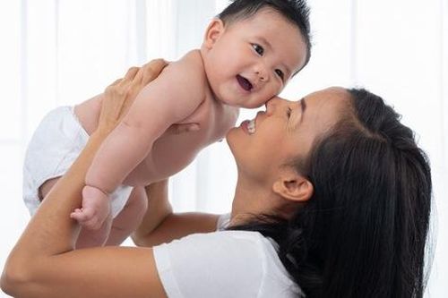 Cách bổ sung vitamin cho bé trong 1000 ngày đầu đời, mẹ nên biết