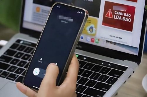 Đăng hình phụ nữ gợi cảm lên mạng xã hội để lừa đảo chiếm đoạt tiền