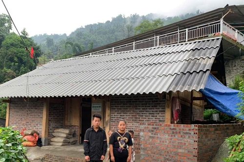 Xóa nhà tạm, gìn giữ nếp nhà truyền thống