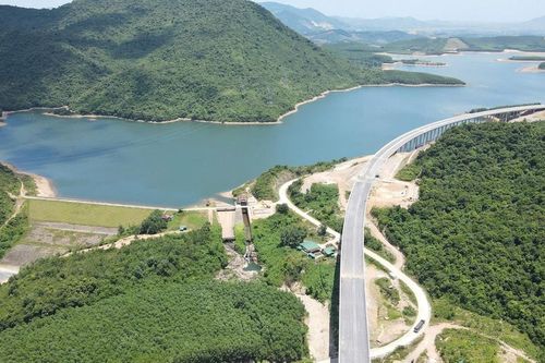 Khai trương tuyến cao tốc Vũng Áng - Bùng đúng dịp Quốc khánh 2/9
