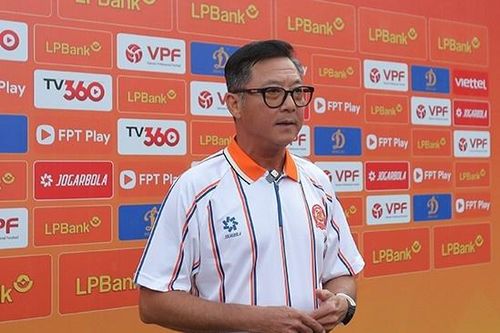 HLV Lê Huỳnh Đức: 'CA TP.HCM thua vì cầu thủ hụt hơi'
