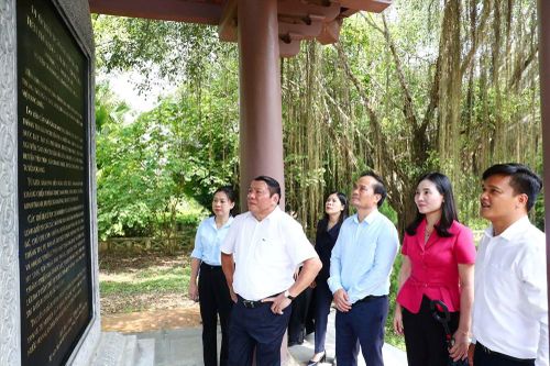 Trước bia Di tích lịch sử Nha Thông tin, tự hào chặng đường 80 năm ngành Văn hóa