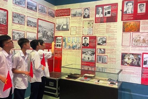 Hải Phòng: Tái hiện đậm nét 'Dấu ấn mùa thu lịch sử'