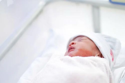 Ca phẫu thuật đặc biệt cứu thai nhi và người mẹ bị ung thư