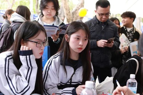 Điểm trúng tuyển Học viện Ngân hàng cao nhất 26,97