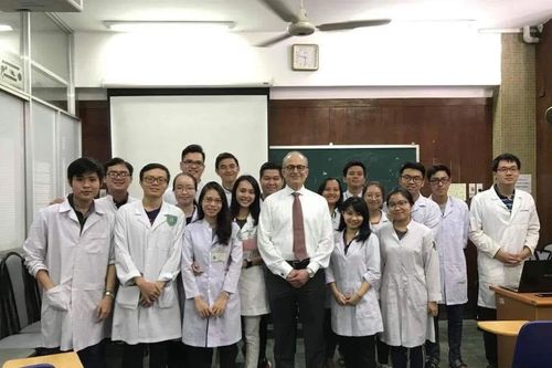 Ngành Y khoa Trường Đại học Tân Tạo lấy 20,5 điểm