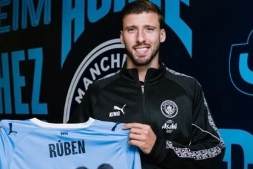 Gia hạn hợp đồng, Ruben Dias trên đường thành huyền thoại ở sân Etihad