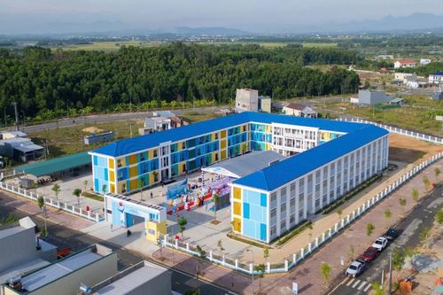 Hòa Phát bàn giao ngôi trường trị giá 42 tỷ đồng cho Quảng Ngãi