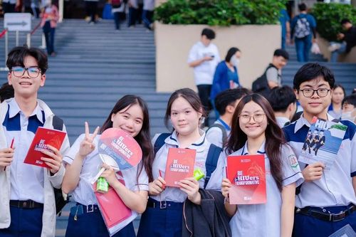Nhiều trường đại học tại TPHCM công bố điểm chuẩn đại học