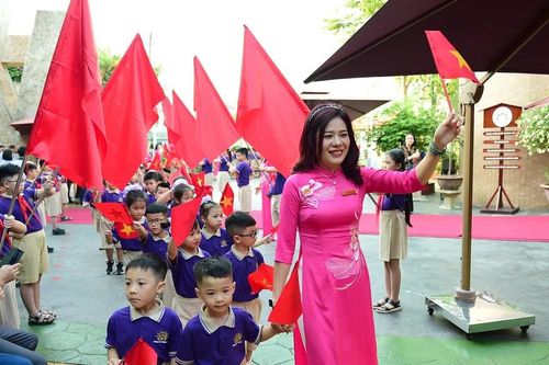 Học sinh TPHCM không đến trường trước 7 giờ sáng trong ngày khai giảng