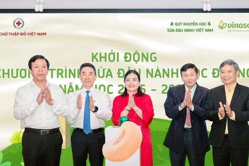 Khởi động Chương trình 'Sữa đậu nành học đường': Trao dinh dưỡng lành, gieo mầm tương lai xanh