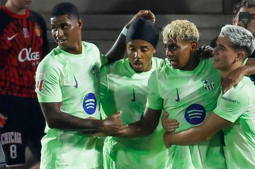 UEFA ưu ái đặc biệt cho Barca ở Champions League