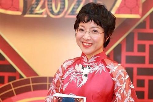 Nữ MC nổi tiếng, sống chung với bạo bệnh vẫn giữ tinh thần lạc quan, U60 bình yên sau đổ vỡ