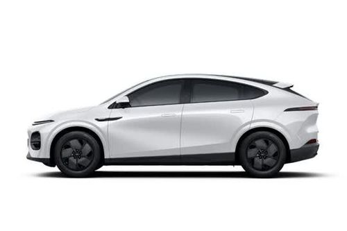 Xe gầm cao công suất 480 mã lực, nhiều công nghệ tiên tiến, giá gần 1,1 tỷ đồng
