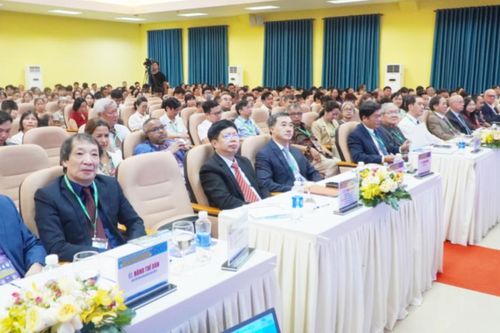 Gần 200 báo cáo khoa học tại hội nghị phòng chống ung thư thường niên