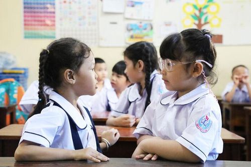 Học sinh An Giang háo hức tựu trường năm học mới