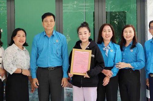 Liên đoàn Lao động tỉnh tổ chức nhiều hoạt động tại xã Giang Thành và Kiên Lương