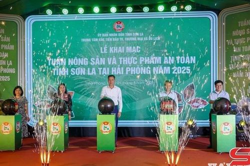 Khai mạc Tuần nông sản và thực phẩm an toàn tỉnh Sơn La tại Hải Phòng năm 2025