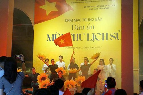 Dấu ấn mùa thu lịch sử giữa lòng thành phố Cảng
