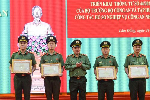 Lực lượng Hồ sơ nghiệp vụ – Chủ công, tiên phong trong chuyển đổi số CAND