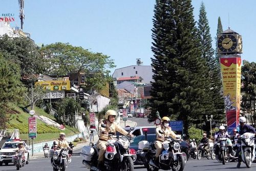 Công an Lâm Đồng tập huấn nghiệp vụ công tác đăng ký xe