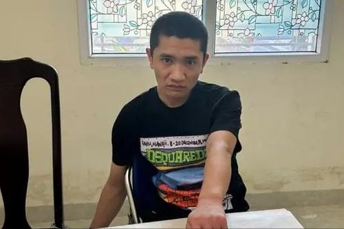 Ngụy trang hàng trăm viên ma túy trong chiếc tất