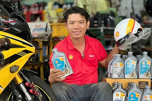 Bí quyết chọn dầu nhớt chống 'đường khó' tài xế nào cũng nên biết từ thợ máy